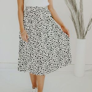 Polka Dot Pleated Skirt